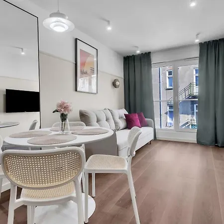 Mala 5a Studios&apartments Apartament Warszawa