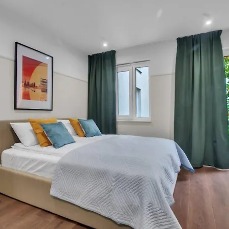 Mala 5a Studios&apartments Apartament Warszawa